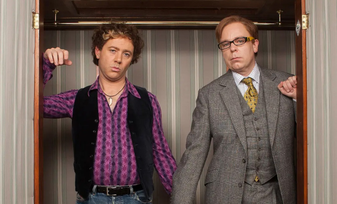 搞笑英剧《9号秘事》解说文案