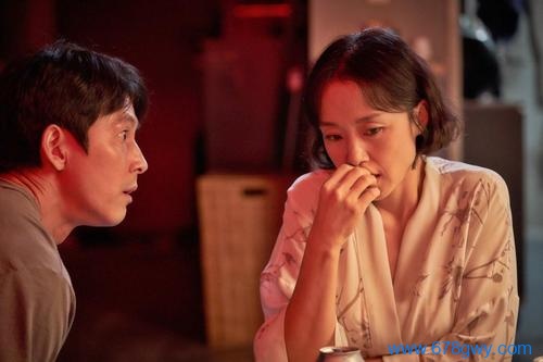 犯罪电影《抓住救命稻草的野兽们》解说文案及全剧下载