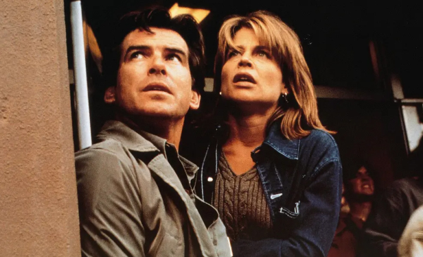 冒险灾难电影《天崩地裂》解说文案