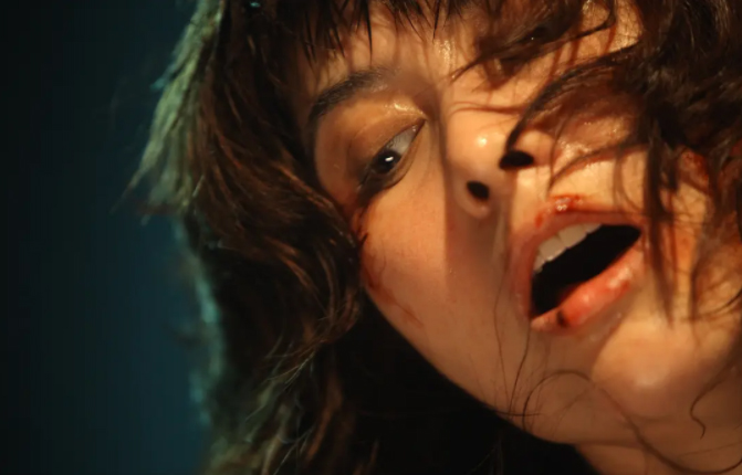 《维多利亚一号》电影解说文案