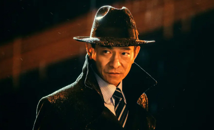 喜剧犯罪电影《人潮汹涌》解说文案