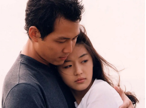 《触不到的恋人》电影解说文案