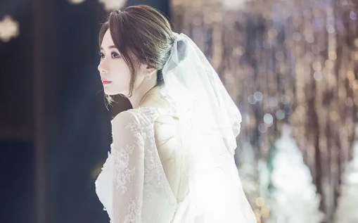 《繁星四月》电视剧解说文案