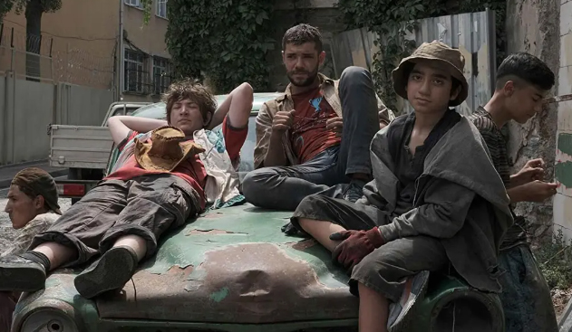 《如纸人生》电影解说文案