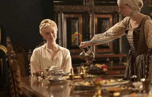 《凯瑟琳大帝》电影解说文案