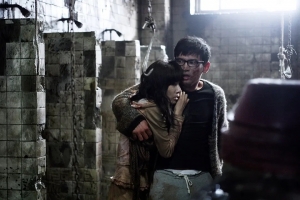 恐怖电影《黑色之家》解说文案/片源下载