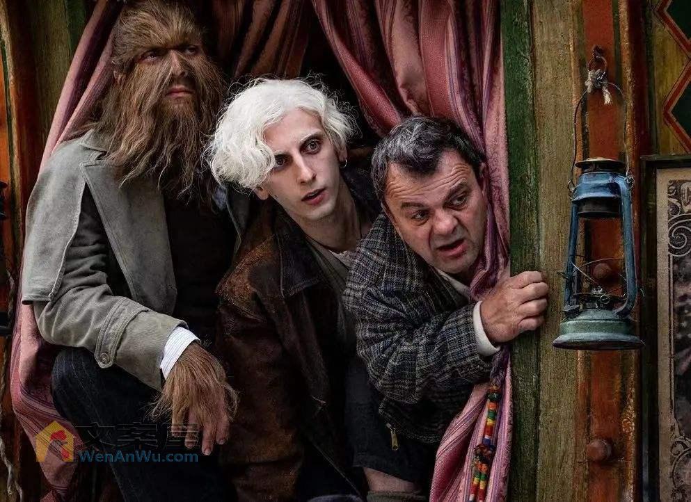 《怪人出街》电影解说文案