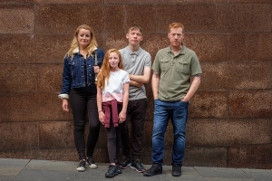 剧情电影《对不起，我们错过了你》解说文案/片源下载