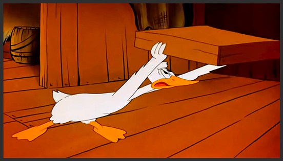 一颗还未完全孵化的鸭蛋，来到森林里找妈妈，不料被大灰狼抓住！