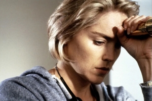 惊悚电影《偷窥》解说文案/片源下载