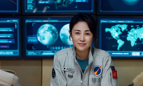 电影《独行月球》解说文案