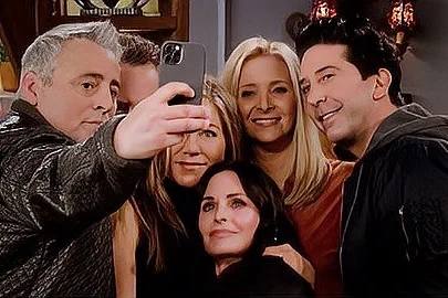 《老友重聚》电影解说文案