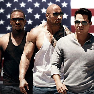 《健男抢钱团》电影解说文案