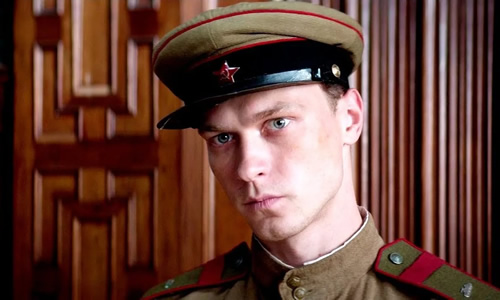 电影《卡拉什尼科夫》解说文案