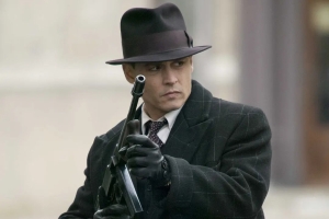 犯罪电影《公众之敌》解说文案/片源下载