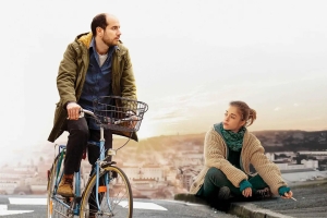 喜剧电影《亲爱的陌生人》解说文案/片源下载 喜剧电影《亲爱的陌生人》解说文案/片源下载