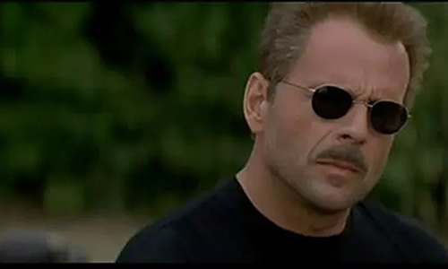 电影《狙击职业杀手》解说文案