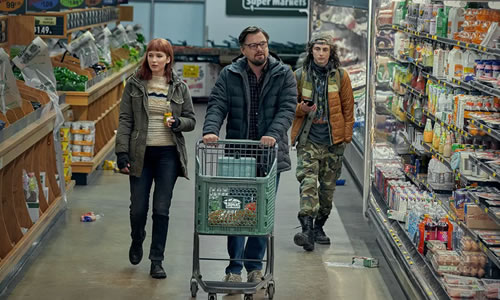 电影《不要抬头》解说文案